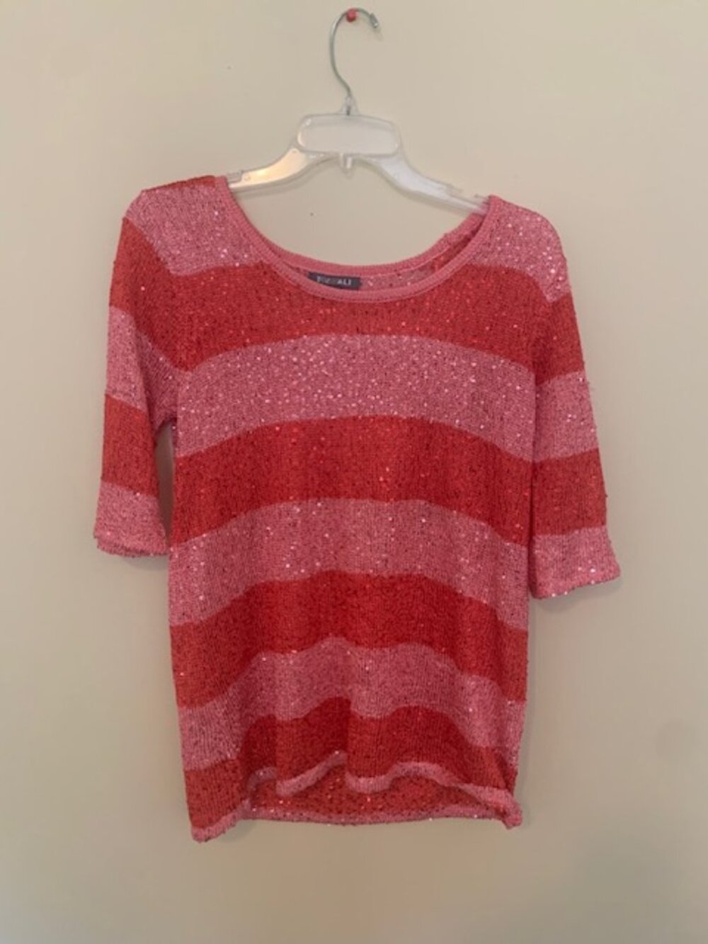 Roz & Ali red striped festive holiday sequenced blouse size med